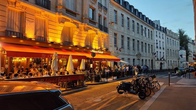 مطعم لو ريليه دو لو إنتريكوت باريس